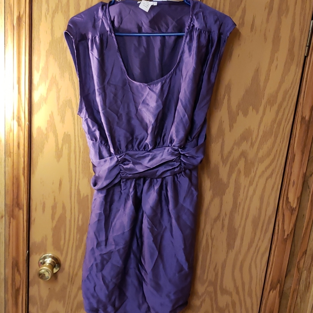 Purple vintage looking dress tie back l large